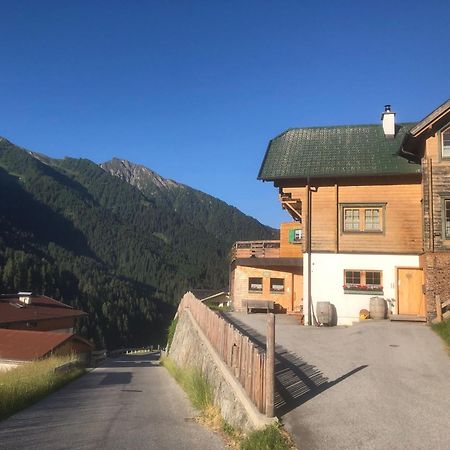 Peerfect Ferienwohnungen Navis Exterior foto